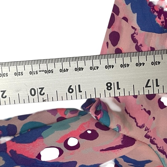 Lilly Pulitzer Colony Coral Shell Out Colby Pink Blue Print Romper M - Picture 7 of 12